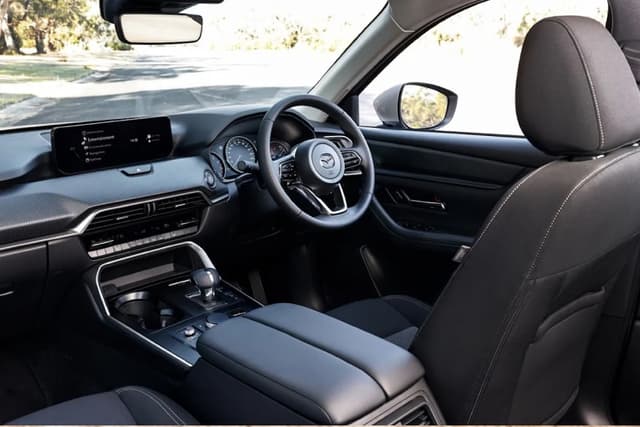 SUPERB POWERTRAIN AND HANDLING CAPABILITIES