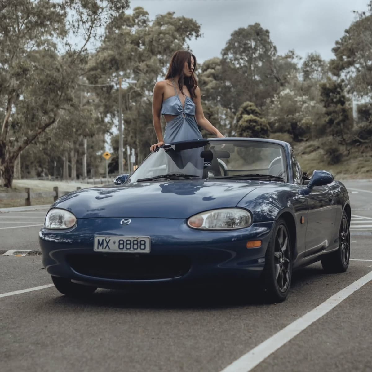 Mazda MX-5 by Ezzentrictwee